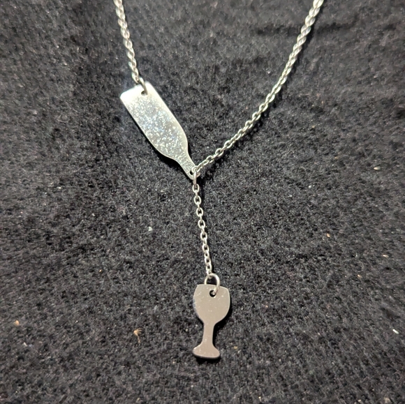 Silver Tone Wine Glass And Bottle Charm Pendant Statement Necklace - Picture 1 of 4